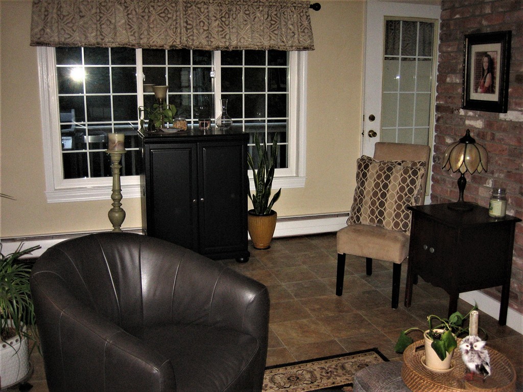 2 Oakwood Road Paxton, MA 01612 - Photo 5 of 27 Gallery Image 5