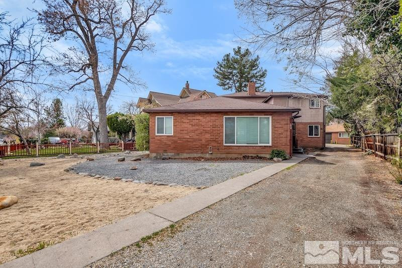 1213 Gordon Avenue Reno, NV 89509 - Photo 4 of 26 Photo 4