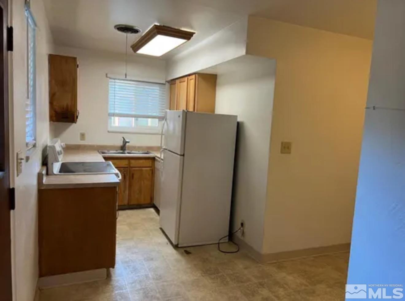 1213 Gordon Avenue Reno, NV 89509 - Photo 7 of 26 Photo 7