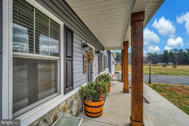 $874,900 | 4600 Anns Lane, Bealeton, VA 22712