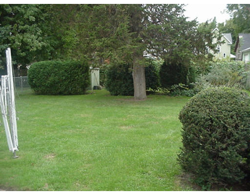 28 George Street West Springfield, MA 01089 - Photo 2 of 6 Gallery Image 2