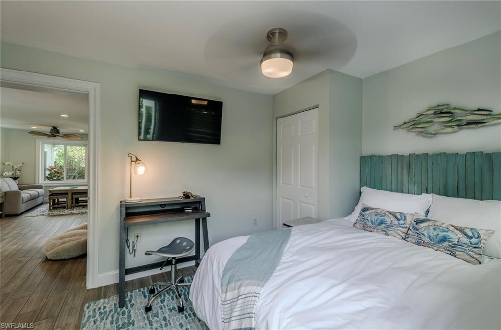 1385 Wisconsin Drive Naples, FL 34103 - Photo 24 of 43