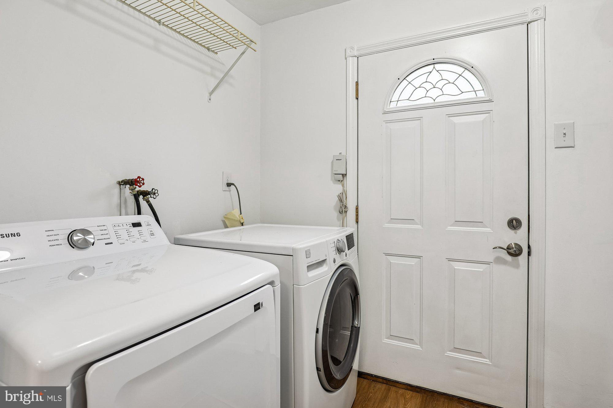 13208 Haddock Road Woodbridge, VA 22193 - Photo 17 of 19 Laundry