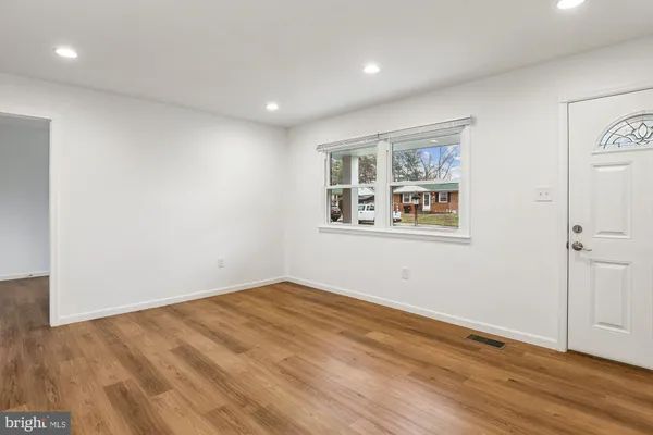 $2,650 | 13208 Haddock Road, Woodbridge, VA 22193