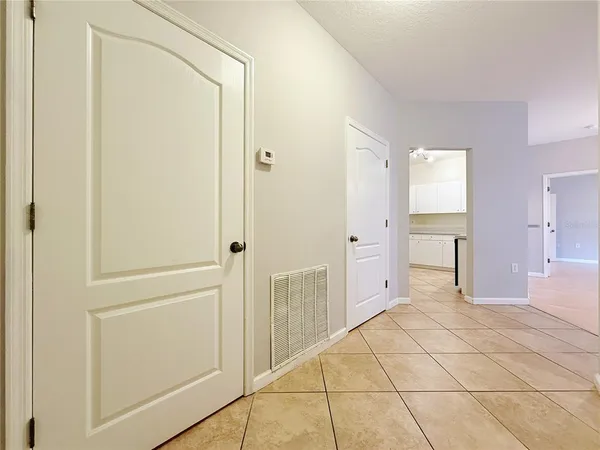 $199,900 | 4865 Cypress Woods Drive, Unit 2106, Orlando, FL 32811