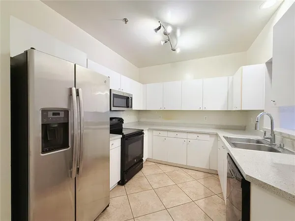 $199,900 | 4865 Cypress Woods Drive, Unit 2106, Orlando, FL 32811
