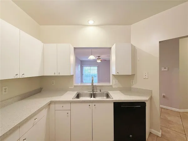 $199,900 | 4865 Cypress Woods Drive, Unit 2106, Orlando, FL 32811