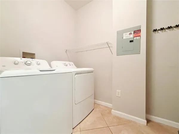 $199,900 | 4865 Cypress Woods Drive, Unit 2106, Orlando, FL 32811