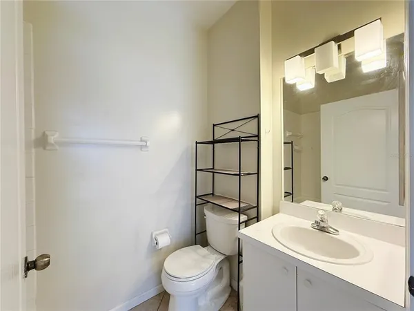 $199,900 | 4865 Cypress Woods Drive, Unit 2106, Orlando, FL 32811
