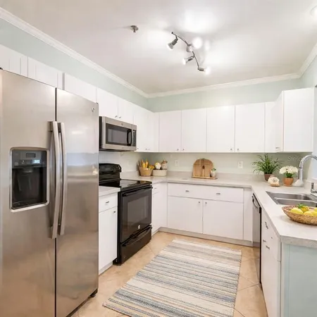$199,900 | 4865 Cypress Woods Drive, Unit 2106, Orlando, FL 32811