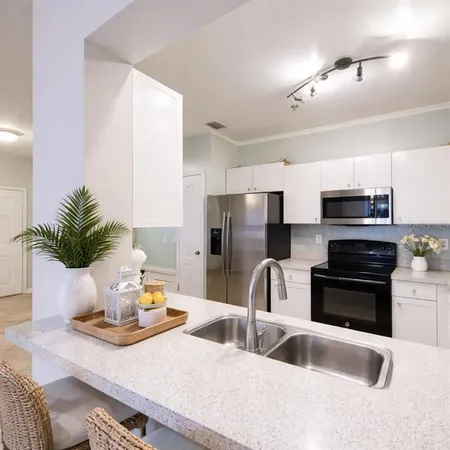 $199,900 | 4865 Cypress Woods Drive, Unit 2106, Orlando, FL 32811