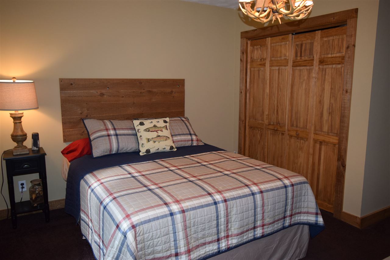 70 Jennifer Road Conway, NH 03818 - Photo 15 of 38