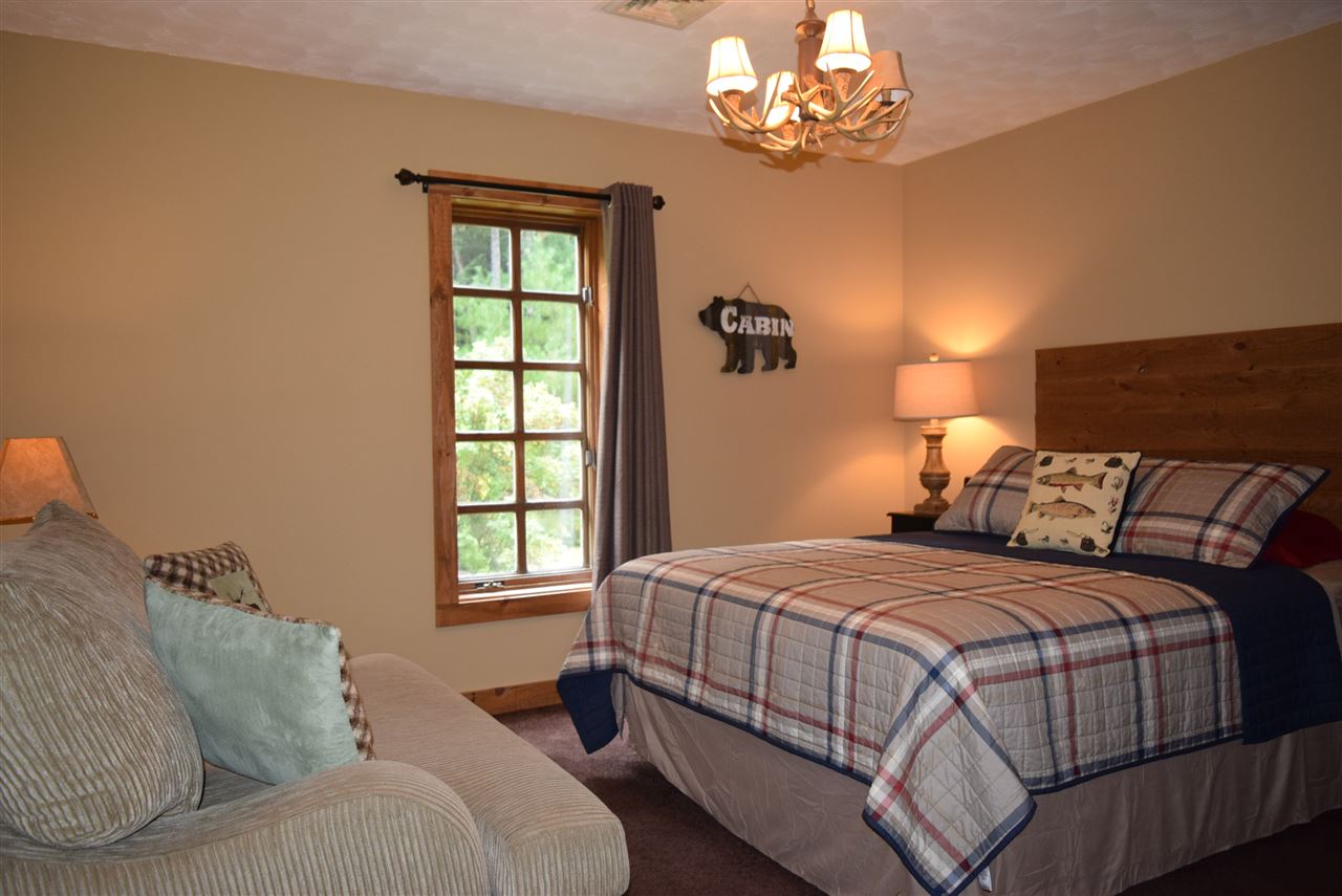 70 Jennifer Road Conway, NH 03818 - Photo 17 of 38