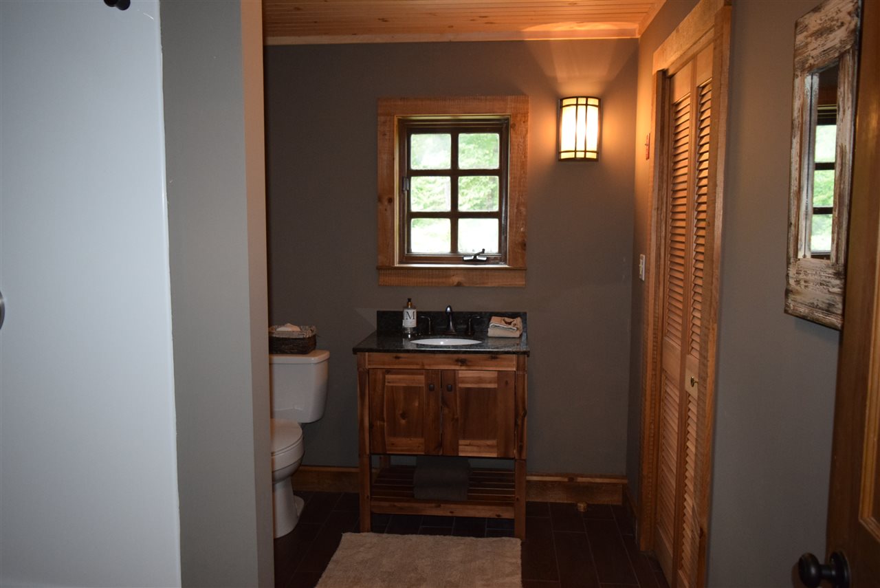 70 Jennifer Road Conway, NH 03818 - Photo 18 of 38