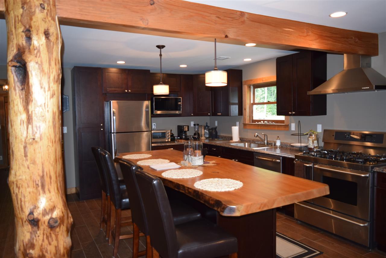 70 Jennifer Road Conway, NH 03818 - Photo 8 of 38