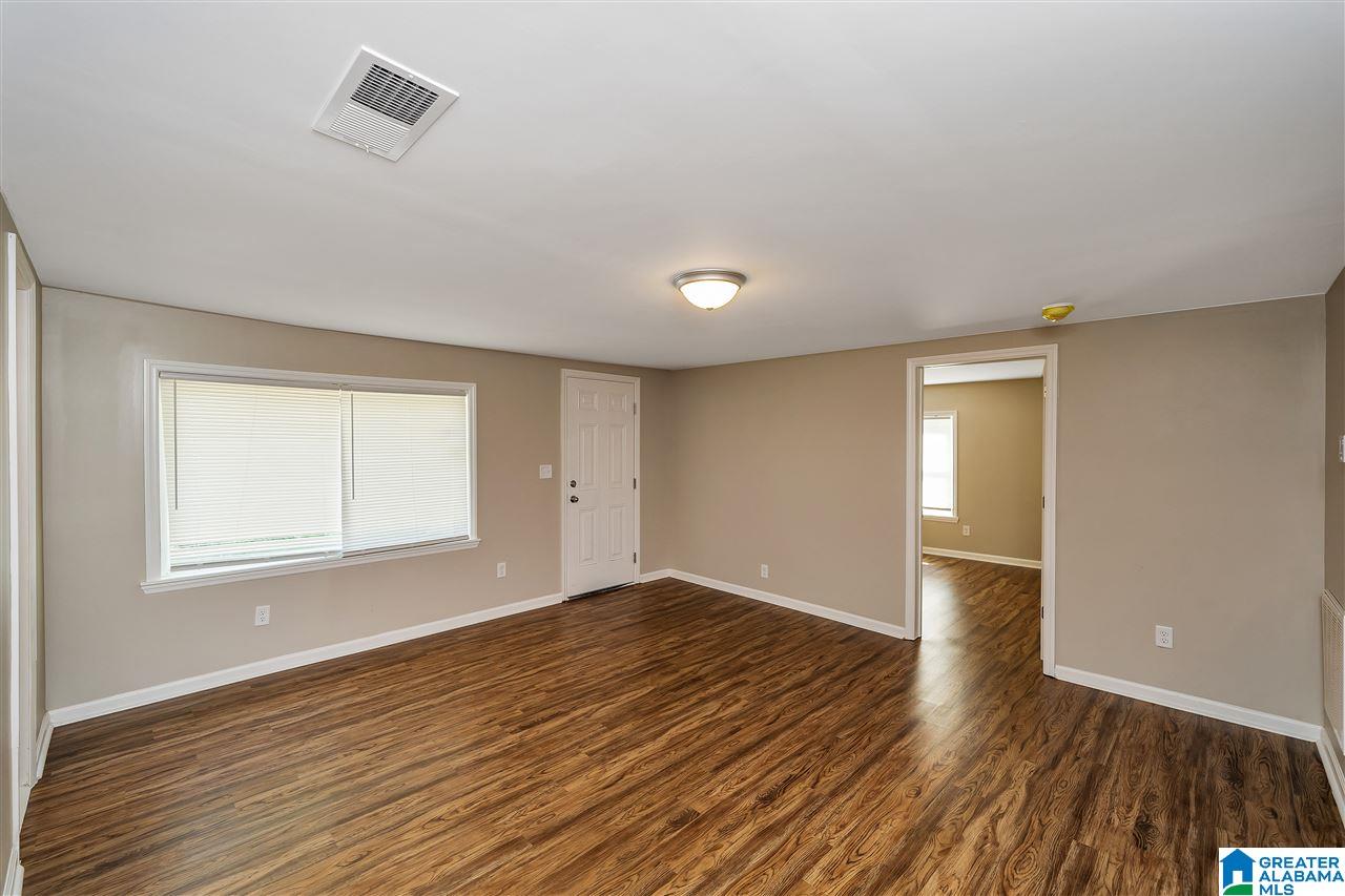 5652 Boling Road Mount Olive, AL 35117 - Photo 3 of 10