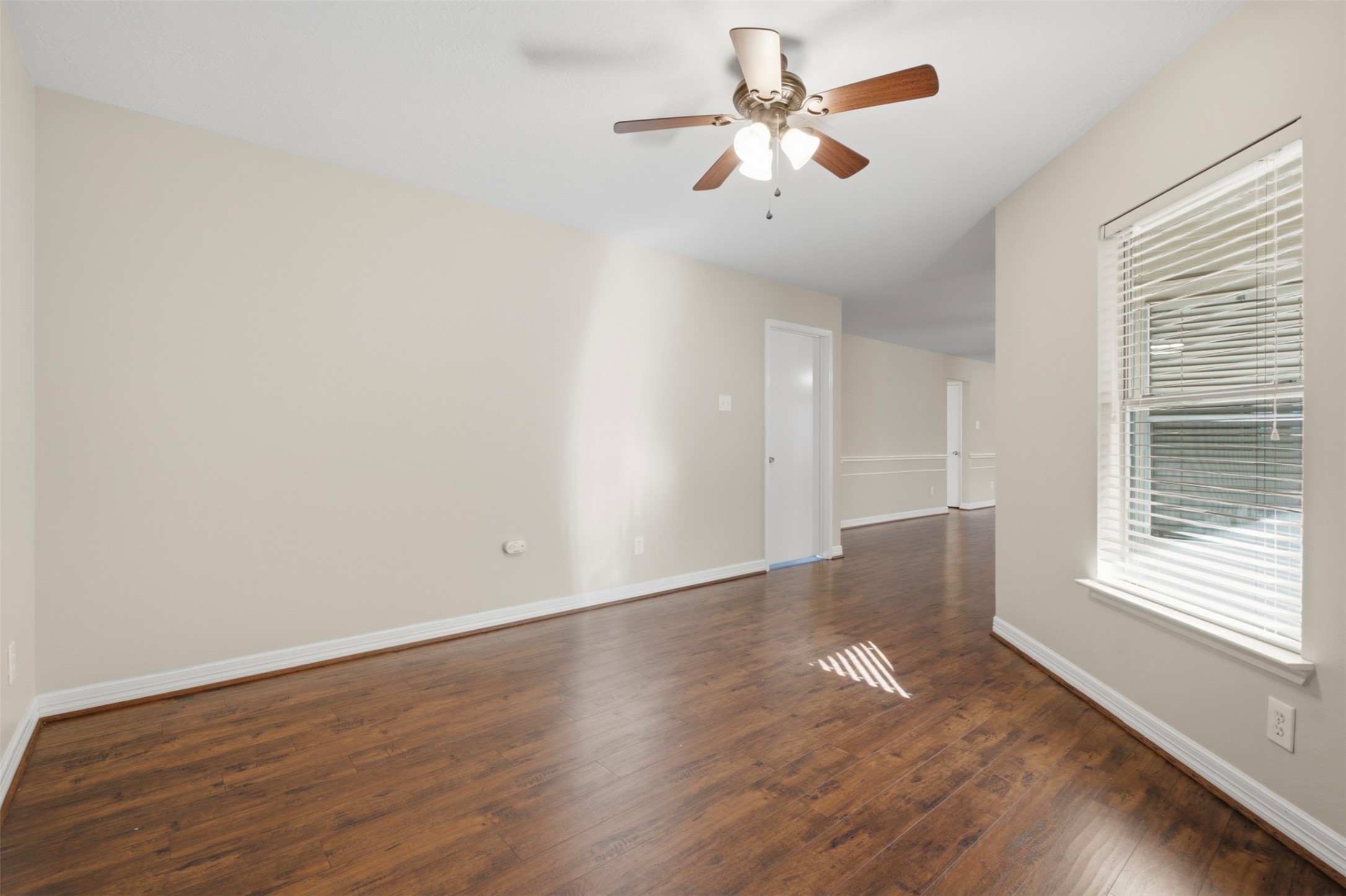 25931 Richards Road Spring, TX 77386 - Photo 7 of 27 Gallery Image 7