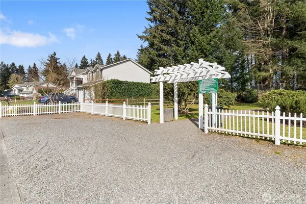 $549,000 | 7608 Elm Court Southeast, Lacey, WA 98503