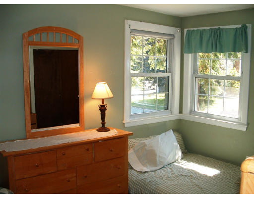 20 Aqueduct Road Wayland, MA 01778 - Photo 8 of 11 Gallery Image 8