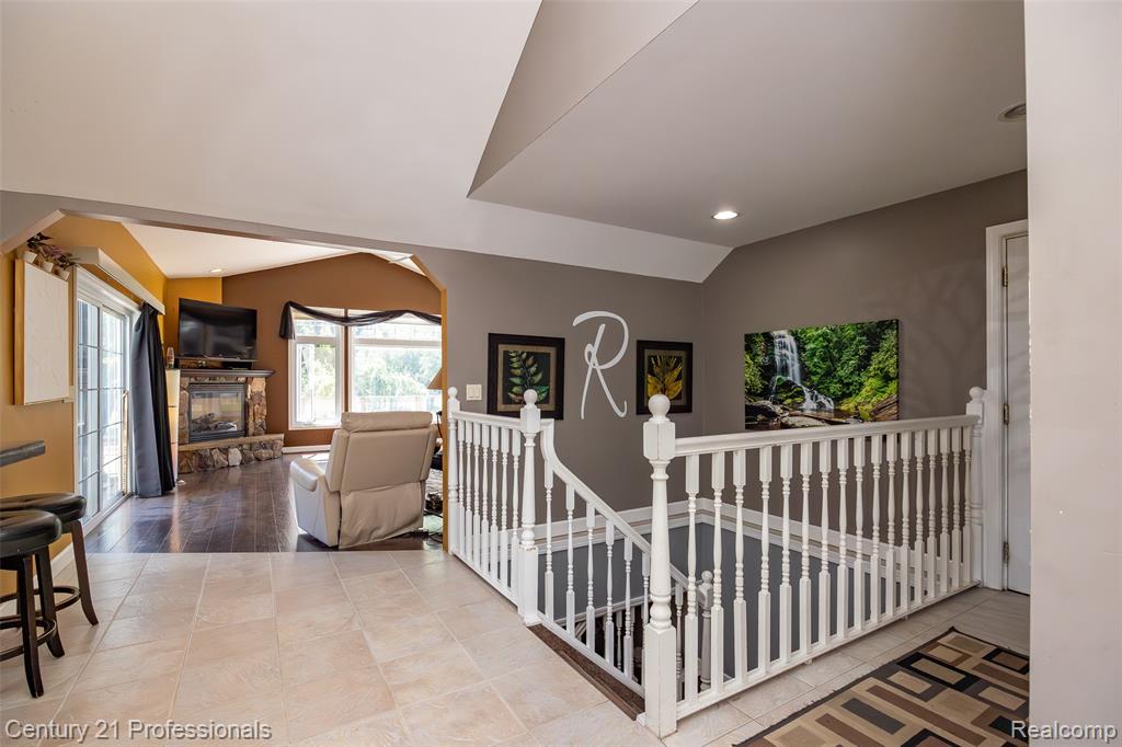 3251 Mann Road Clarkston, MI 48346 - Photo 9 of 41