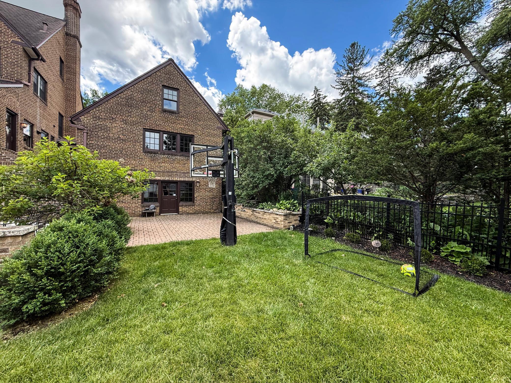 909 8th Street Southwest Rochester, MN 55902 - Photo 60 of 78