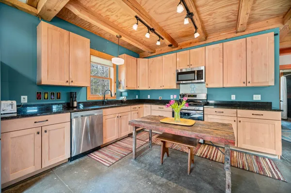 $525,000 | 1981 Danville Hill Road, Cabot, VT 05647