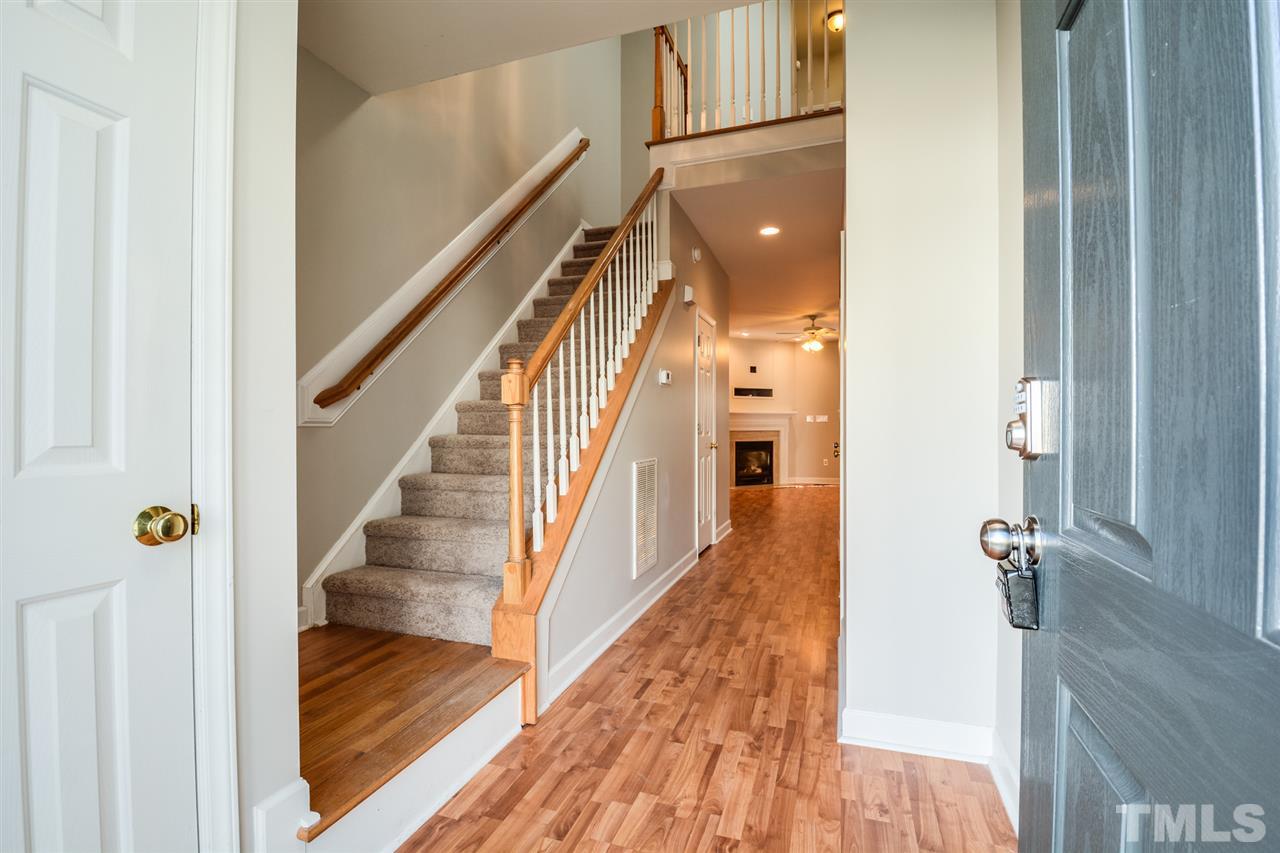 5407 Goldenglow Way Raleigh, NC 27606 - Photo 4 of 12