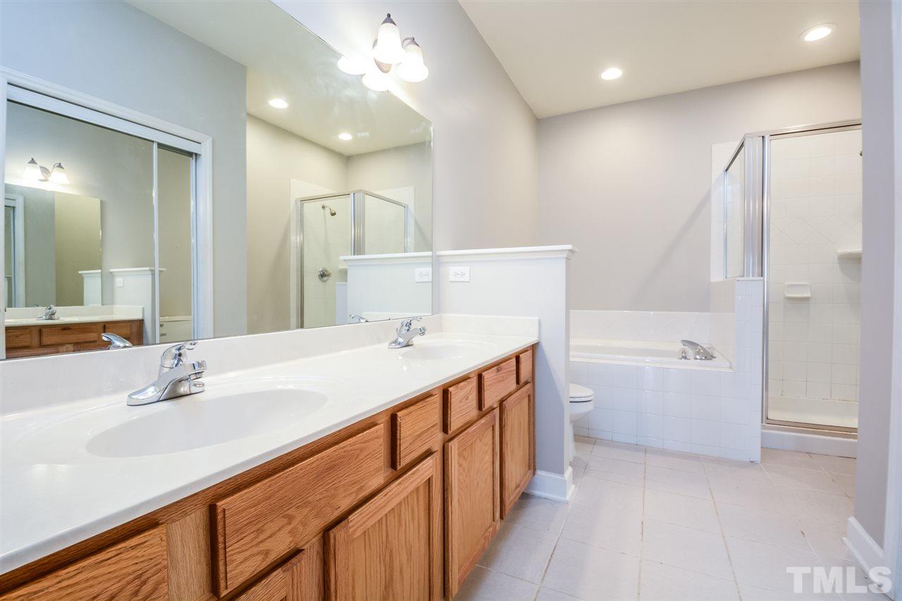 5407 Goldenglow Way Raleigh, NC 27606 - Photo 7 of 12