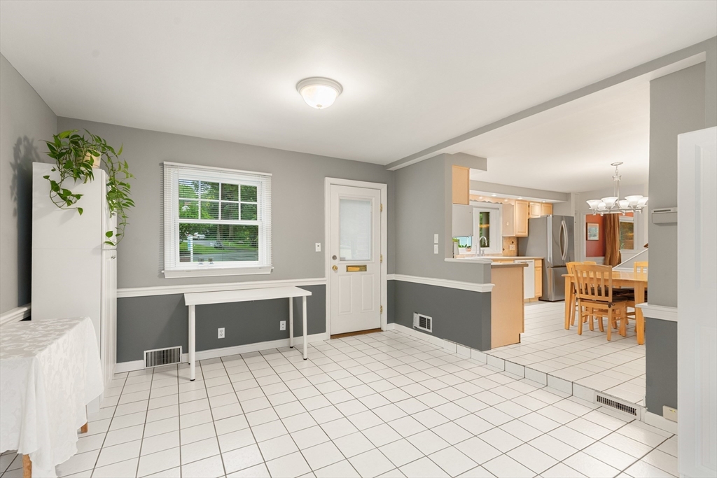1 Dawes Road Lexington, MA 02421 - Photo 8 of 38