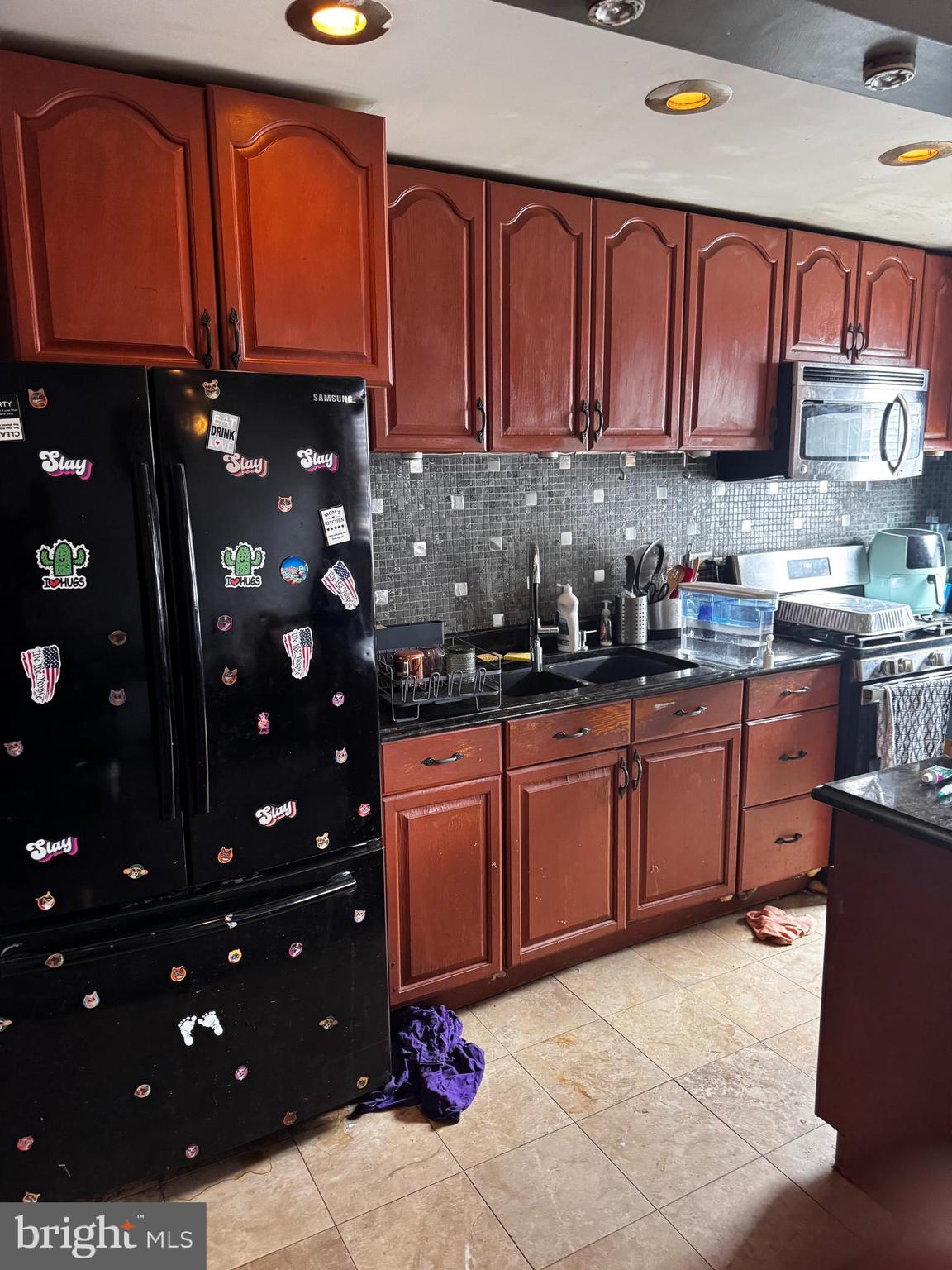 227 Laurel Road Sharon Hill, PA 19079 - Photo 5 of 8 Gallery Image 5