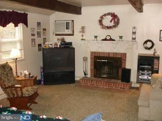 510 Parmentier Road Warminster, PA 18974 - Photo 2 of 5 Gallery Image 2