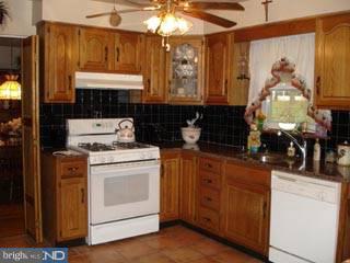 510 Parmentier Road Warminster, PA 18974 - Photo 4 of 5 Gallery Image 4