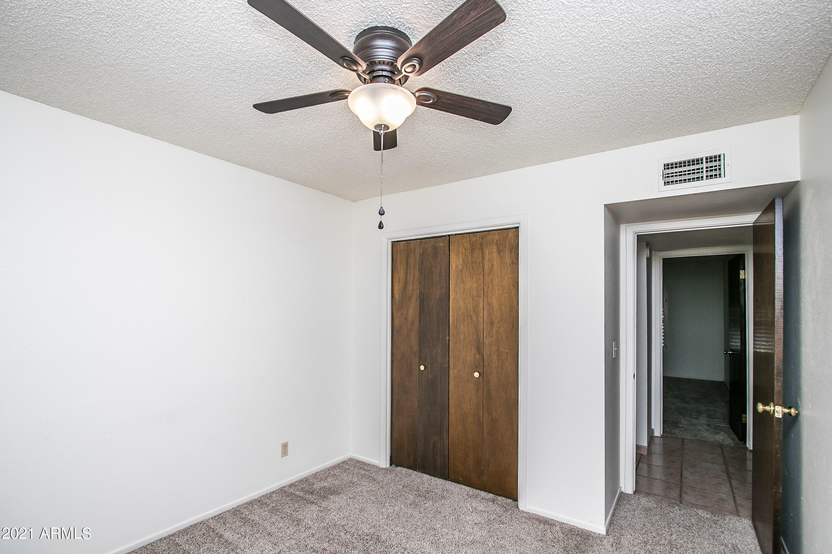 929 East Harwell Road Gilbert, AZ 85234 - Photo 11 of 33 Harwell Rd-23