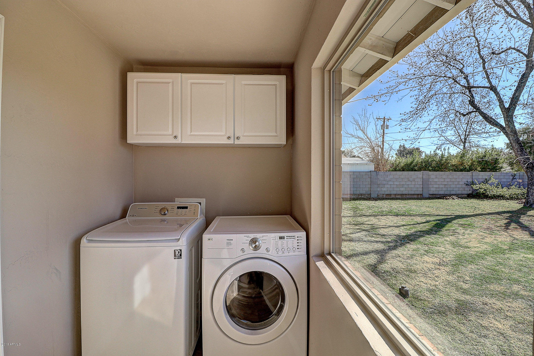 3609 East Piccadilly Road Phoenix, AZ 85018 - Photo 18 of 21 Laundry Room