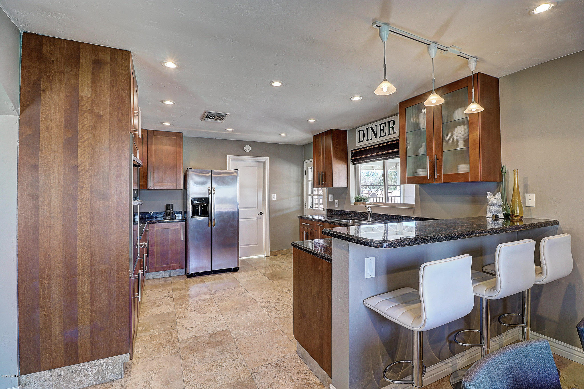 3609 East Piccadilly Road Phoenix, AZ 85018 - Photo 5 of 21 Breakfast Bar