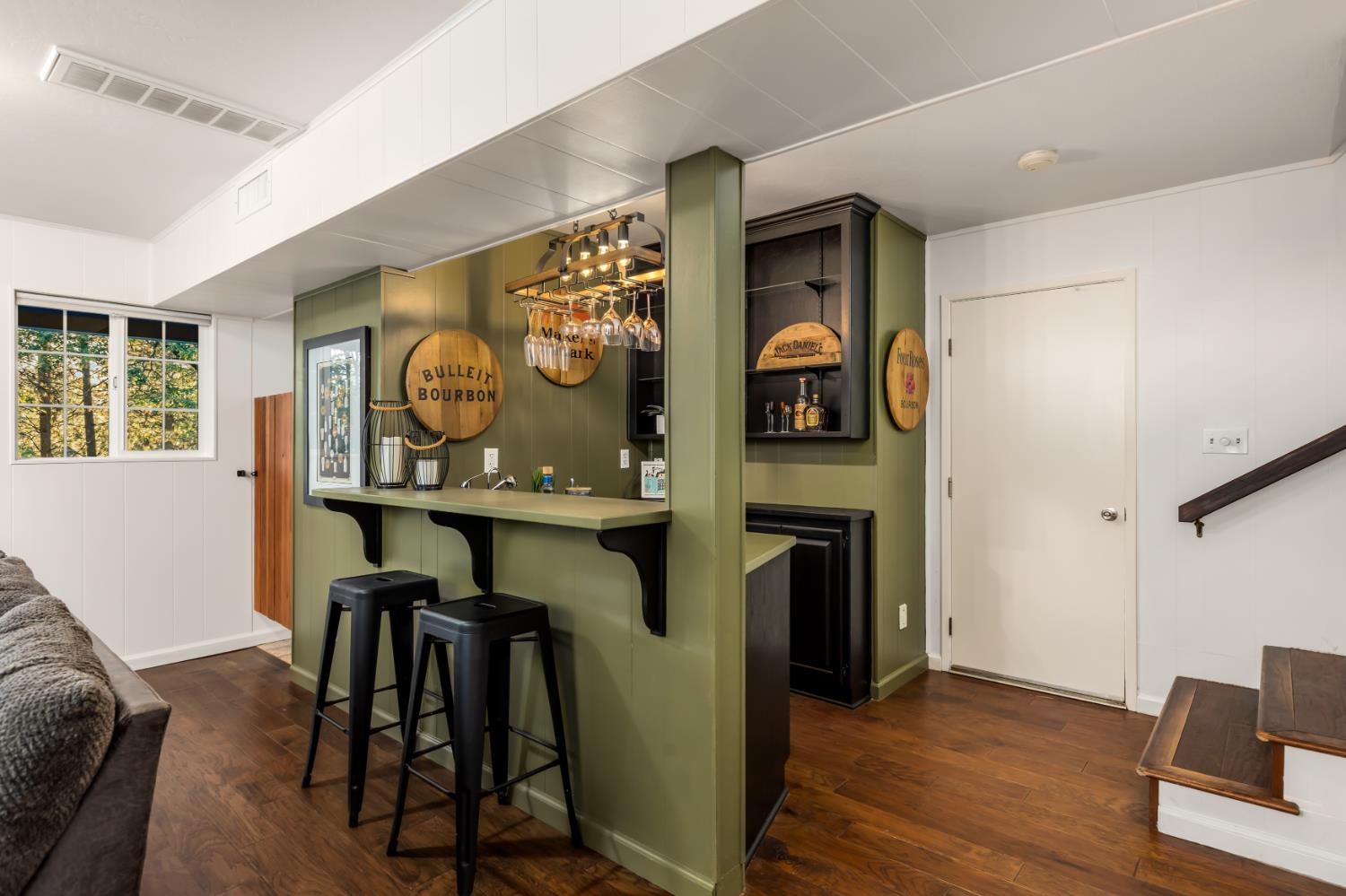 17082 Alioto Drive Grass Valley, CA 95949 - Photo 26 of 42 Downstairs family room with full wet bar