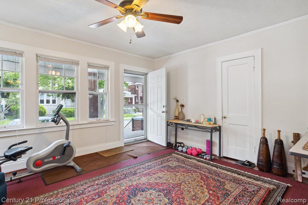 949 Nottingham Road Grosse Pointe Park, MI 48230 - Photo 12 of 56
