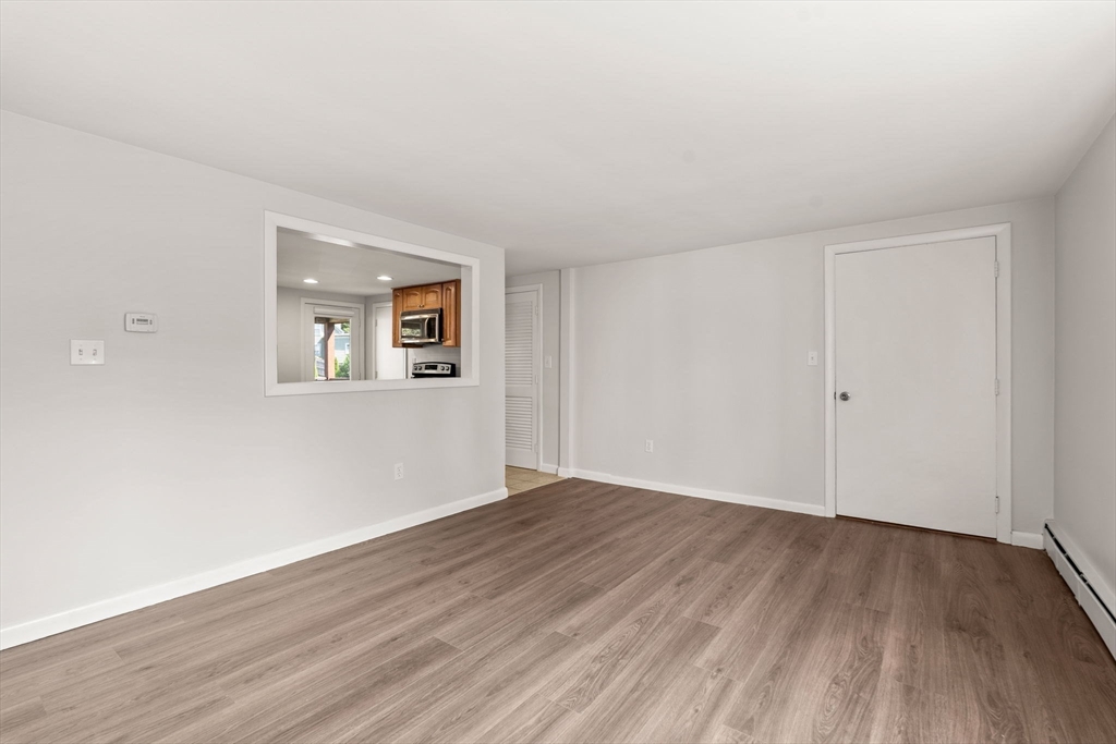 121 R Elm Street, Unit 2 Marblehead, MA 01945 - Photo 5 of 25