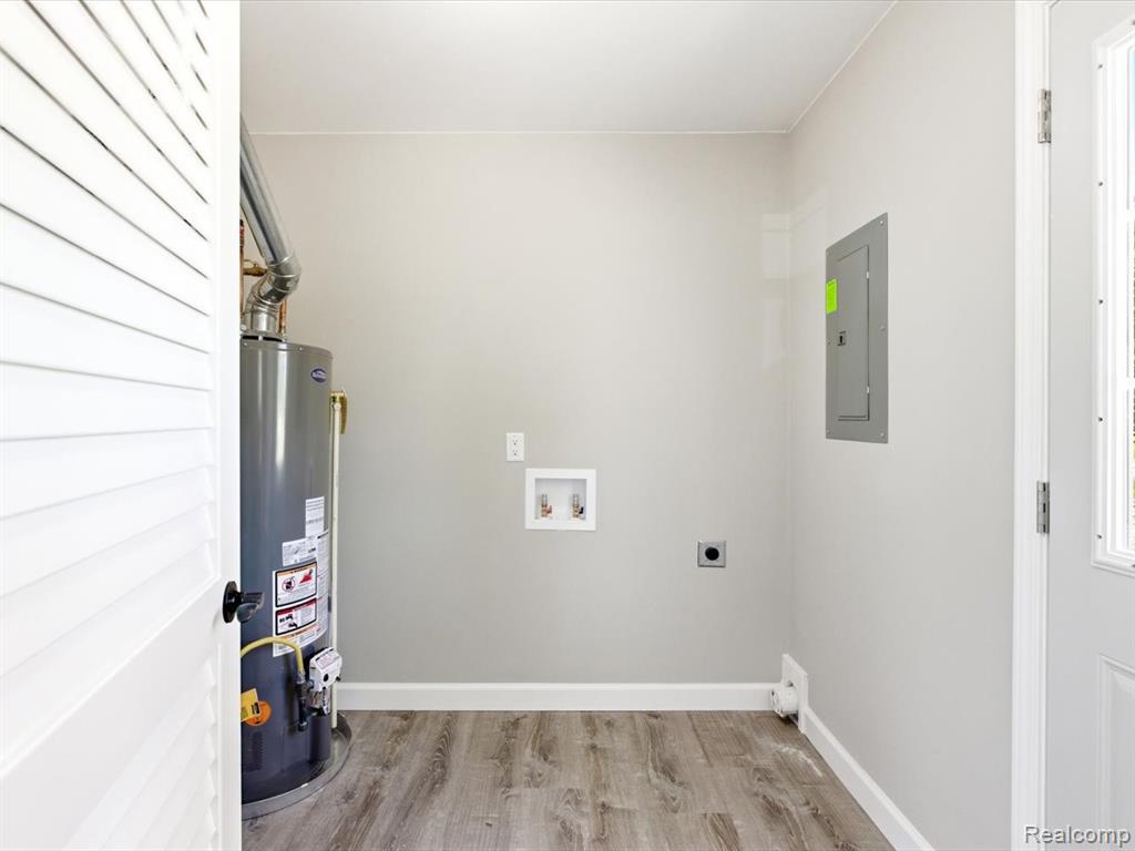 2971 Beach Road Port Huron, MI 48060 - Photo 22 of 29
