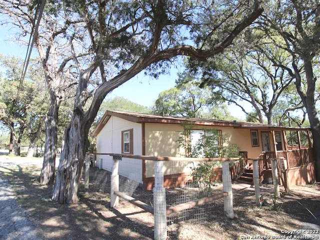 $1,195 | 12095 Park Road 37, Unit B, Lakehills, TX 78063