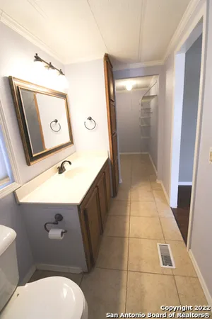 $1,120 | 12095 Park Road 37, Unit B, Lakehills, TX 78063