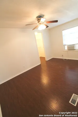 $1,120 | 12095 Park Road 37, Unit B, Lakehills, TX 78063