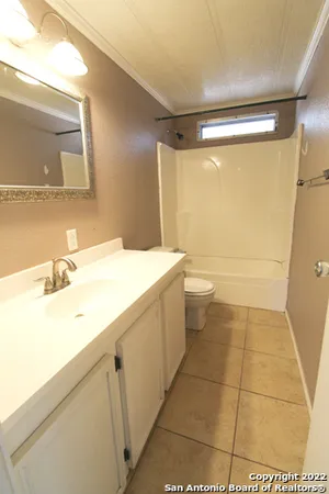$1,120 | 12095 Park Road 37, Unit B, Lakehills, TX 78063