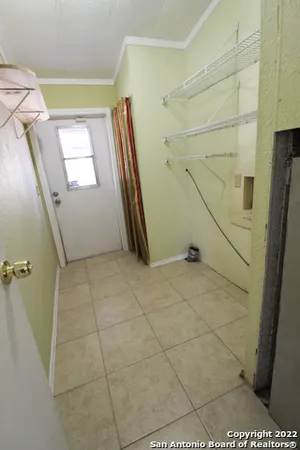 $1,120 | 12095 Park Road 37, Unit B, Lakehills, TX 78063