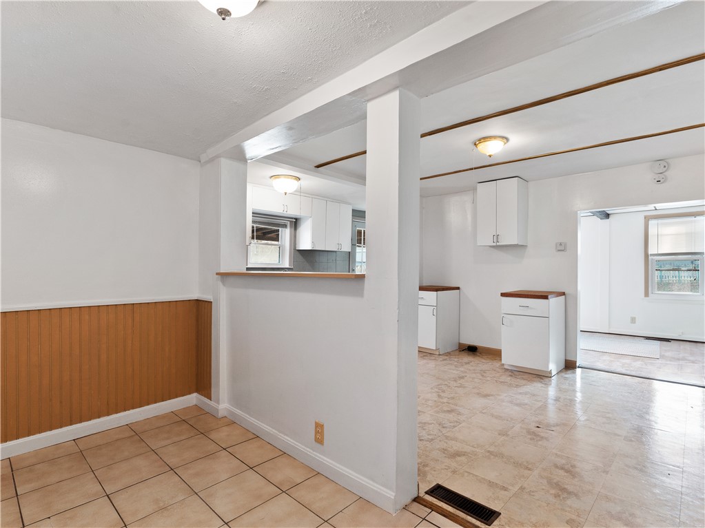 29 Pierce Street Coventry, RI 02816 - Photo 5 of 16 Gallery Image 5