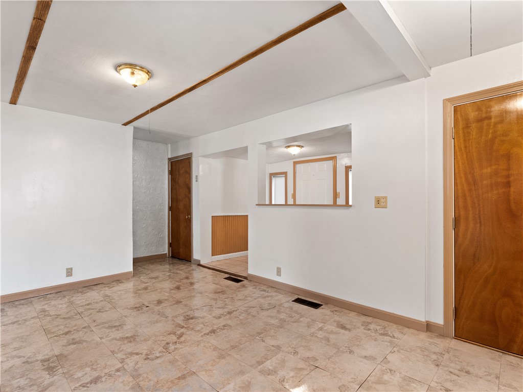 29 Pierce Street Coventry, RI 02816 - Photo 8 of 16 Gallery Image 8