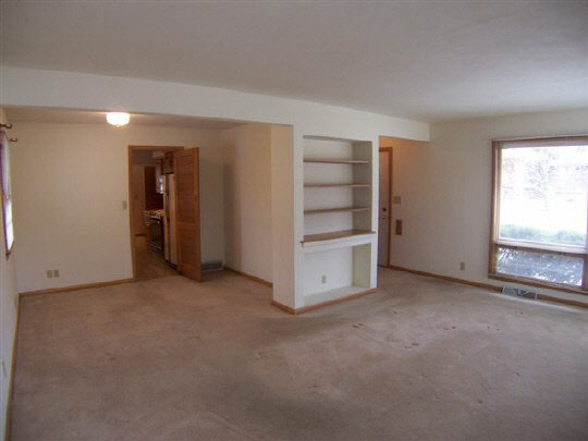 503 Roland Avenue Rockford, IL 61107 - Photo 4 of 6 Gallery Image 4