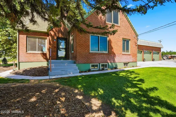 $1,199,000 | 2606 Draper Road, Yakima, WA 98903