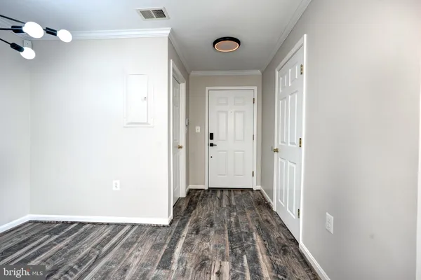 $2,550 | 1001 Gaither Road, Unit I, Rockville, MD 20850