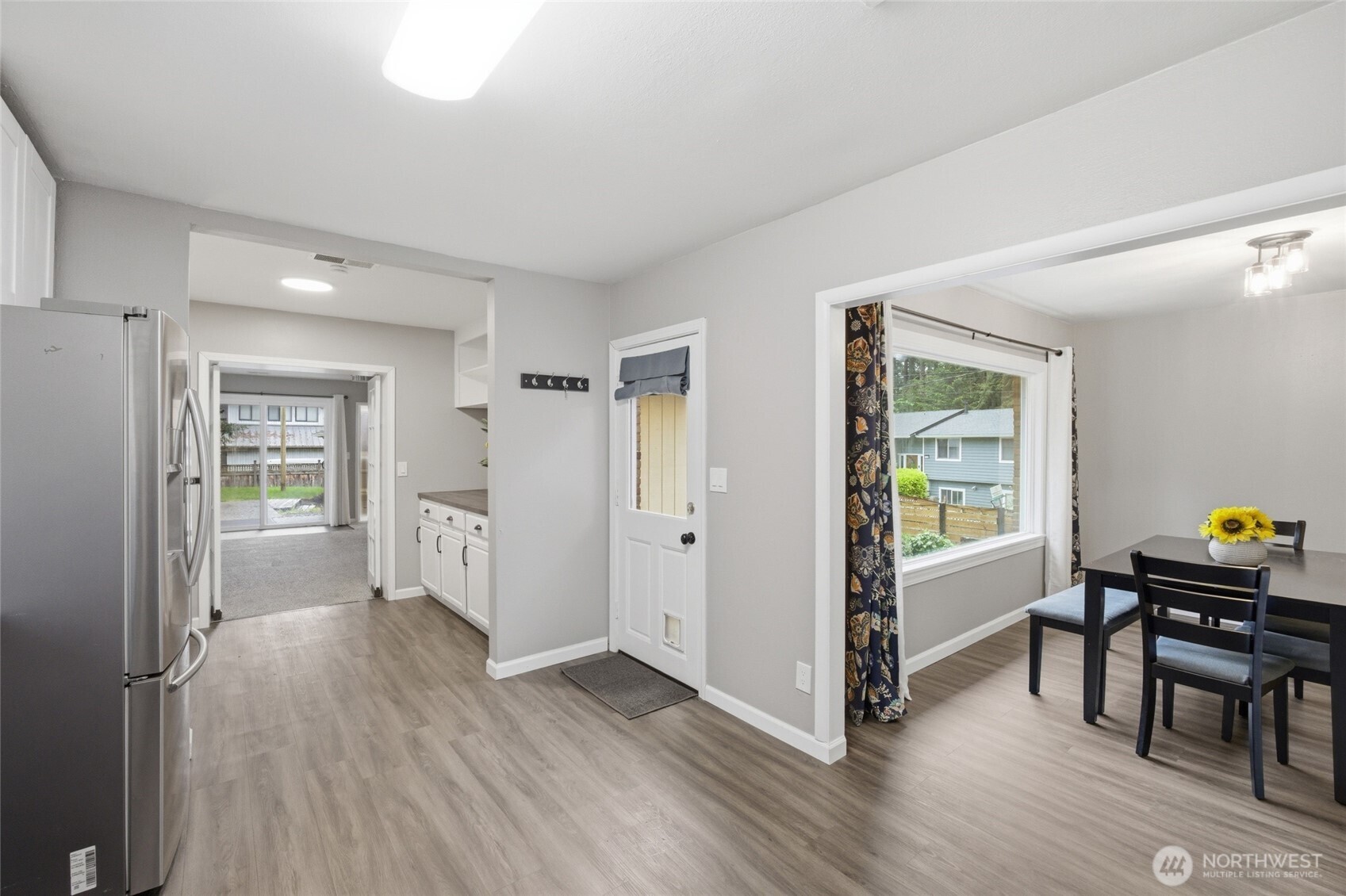 7715 236th Street Southwest Edmonds, WA 98026 - Photo 13 of 33